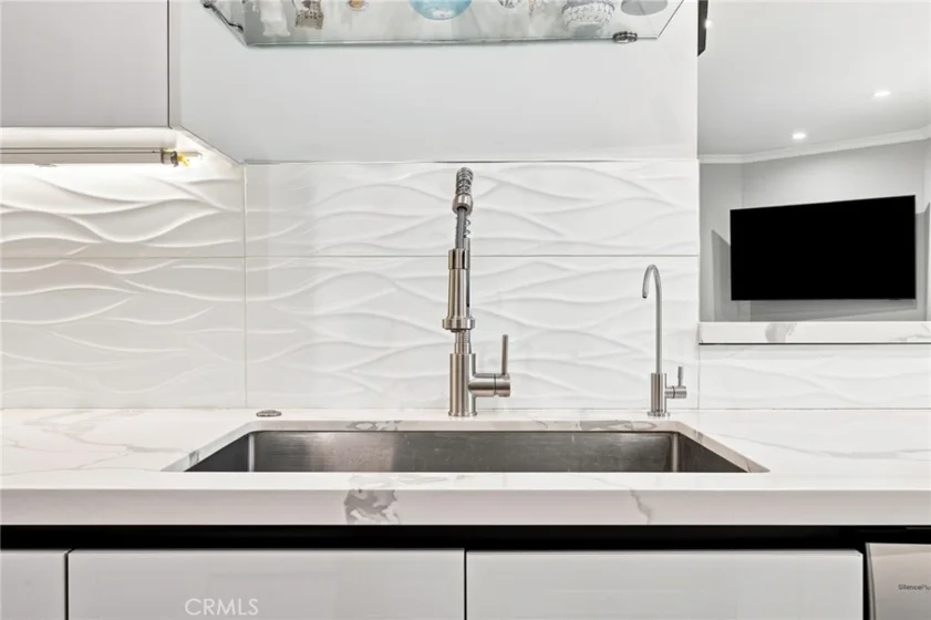 14607 Erwin Street #107 photo 7