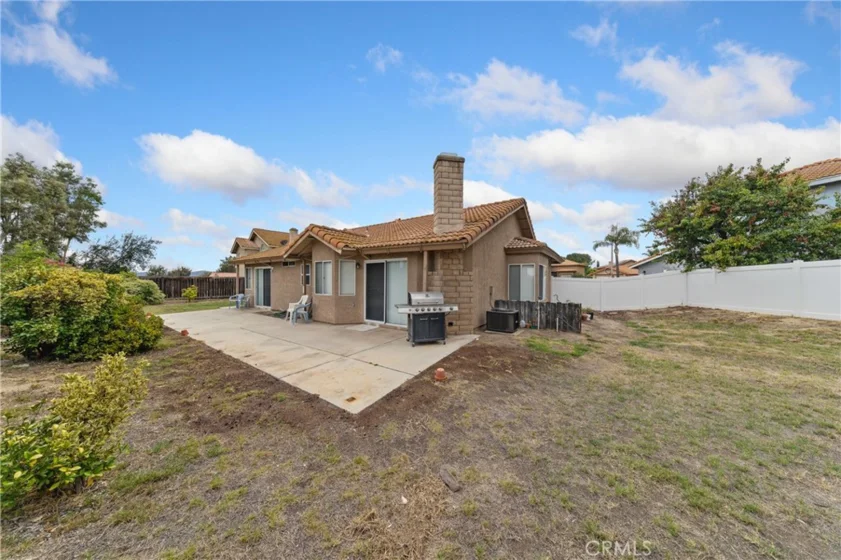 39560 Glenwood Court photo 44