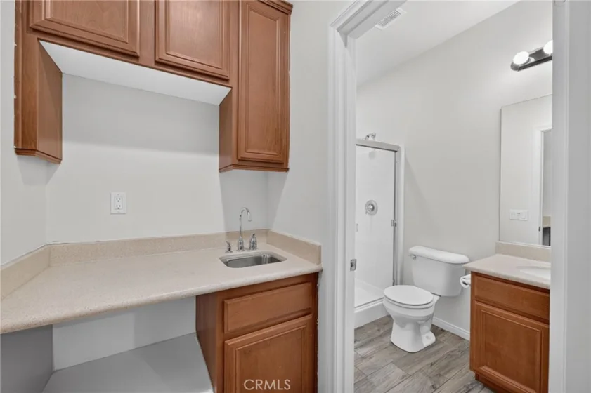 30780 Olympia Rose photo 26