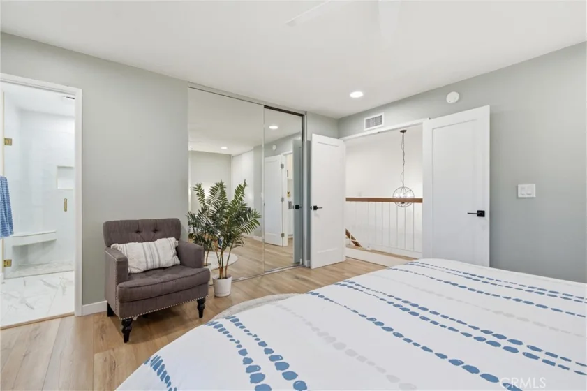 5583 Tiffany Avenue photo 17