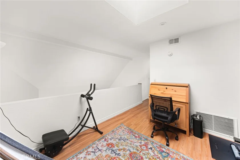 1121 E Wilson #12 photo 13