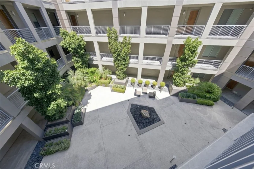 21 Gramercy photo 12