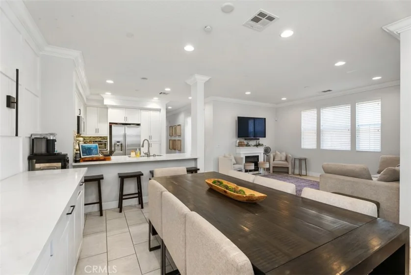 1487 Montgomery photo 12