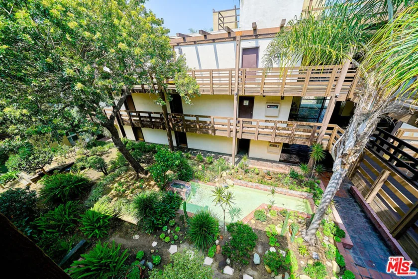 320 S Ardmore Avenue #323 photo 30
