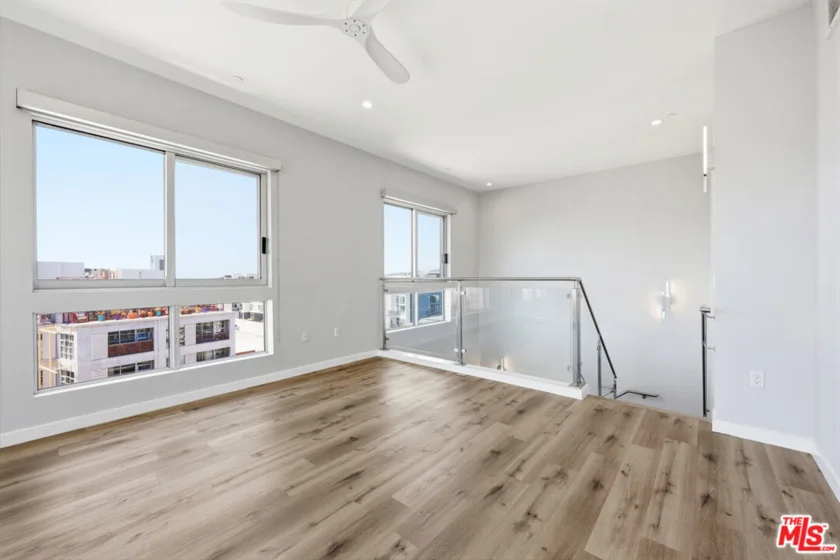 4140 Glencoe Avenue #516 photo 16