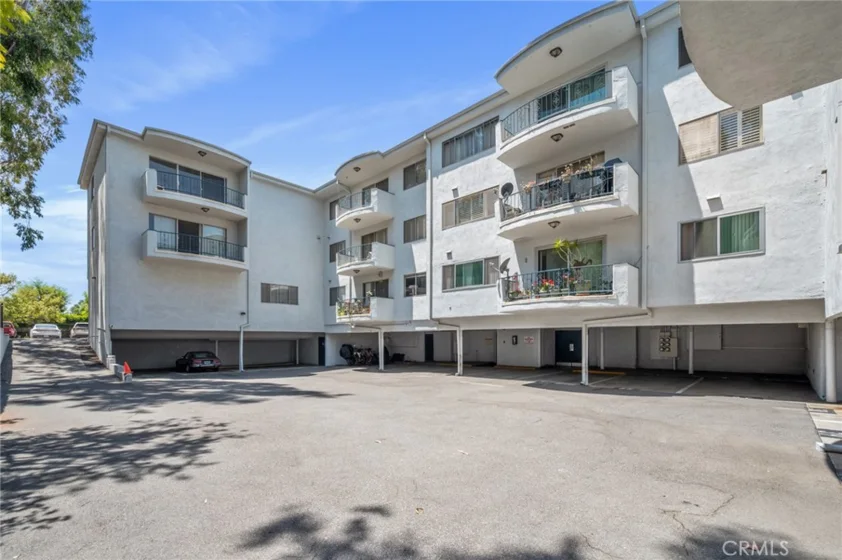 972 E California #307 photo 26