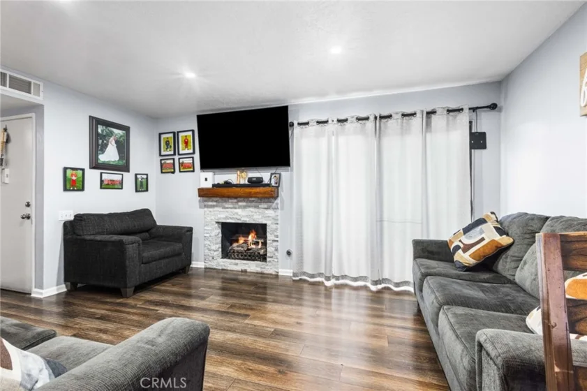 1381 S Walnut #2105 photo 4