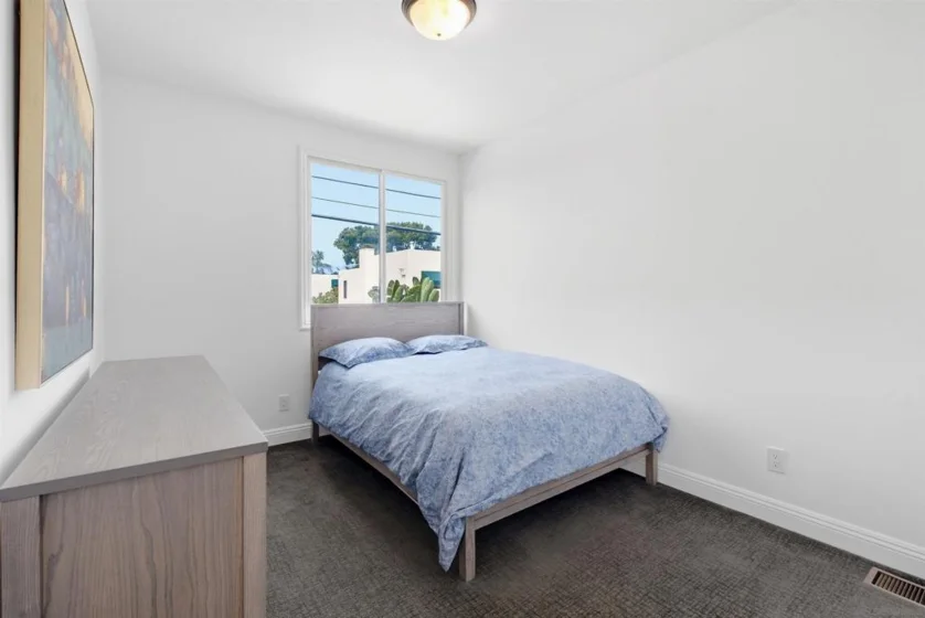 610 Westbourne Street photo 14