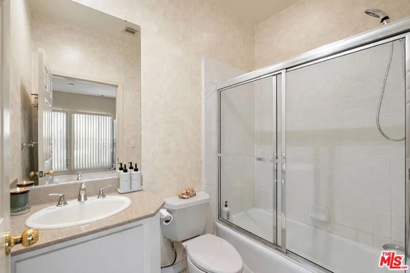 12011 Goshen Avenue #102 photo 13