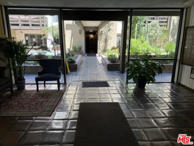 320 S Ardmore Avenue #314 photo 8