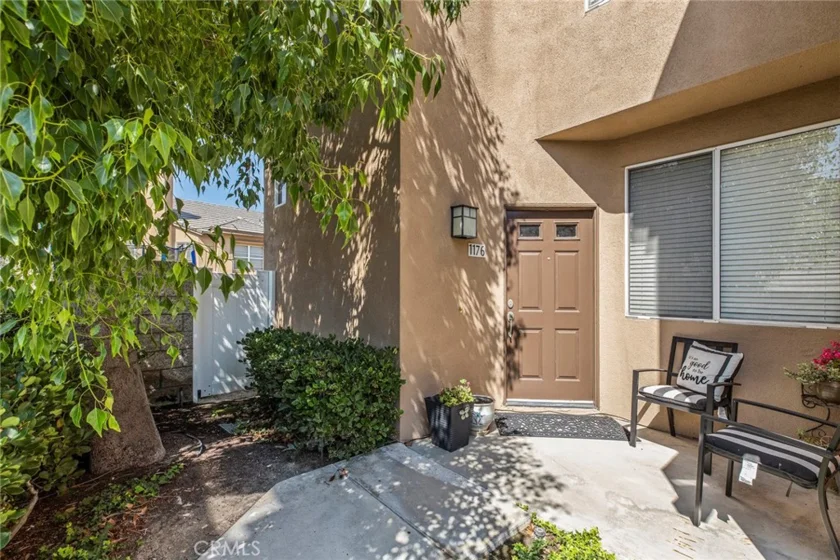 1176 S Country Glen Way photo 1