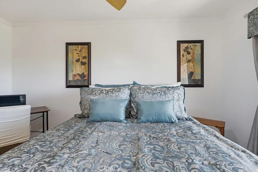 363 Newport Avenue #302 photo 24