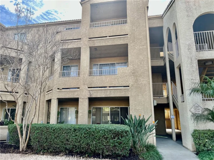 2320 Del Mar photo 6