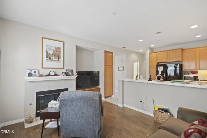 1800 E Lakeshore Drive #1306 photo 9