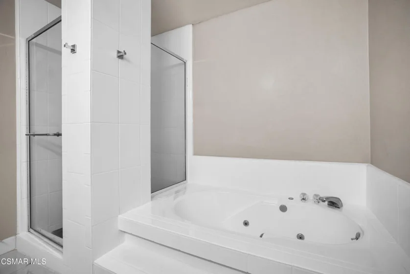 4348 Mammoth Avenue #203 photo 26