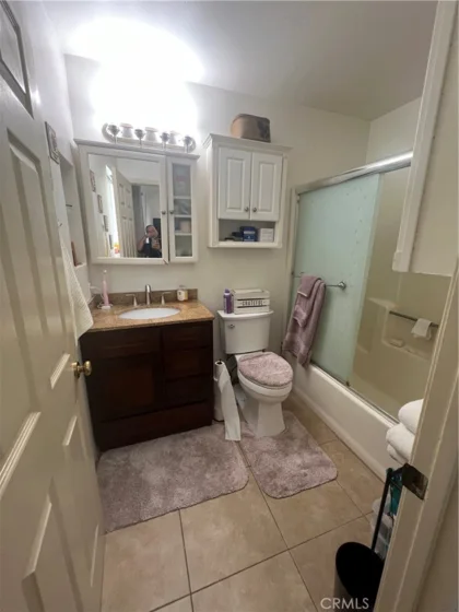 812 Inglewood photo 38