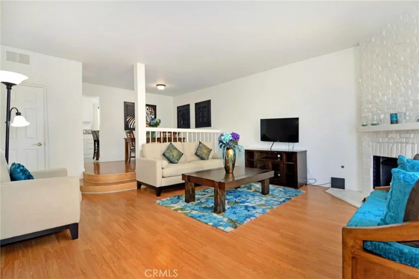 22865 Del Valle Street #20 photo 1
