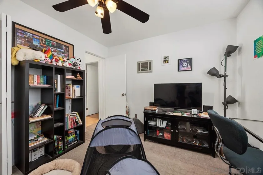 1435 Essex #7 photo 4