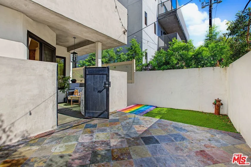 839 Larrabee Street #2 photo 32