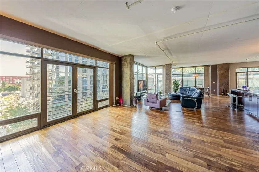 1111 S Grand Avenue #518 photo 15