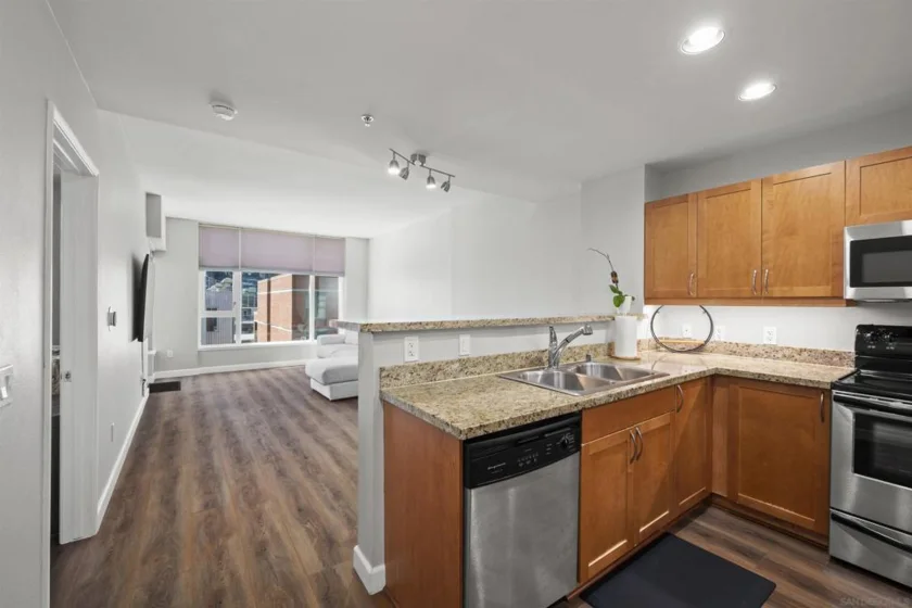 427 9th Avenue #504 photo 14