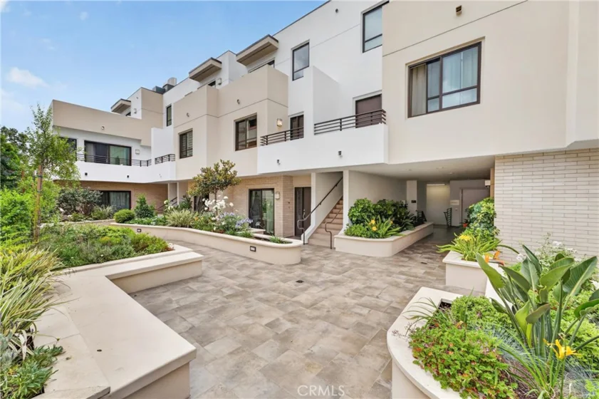 2428 E Del Mar Boulevard #206 photo 3