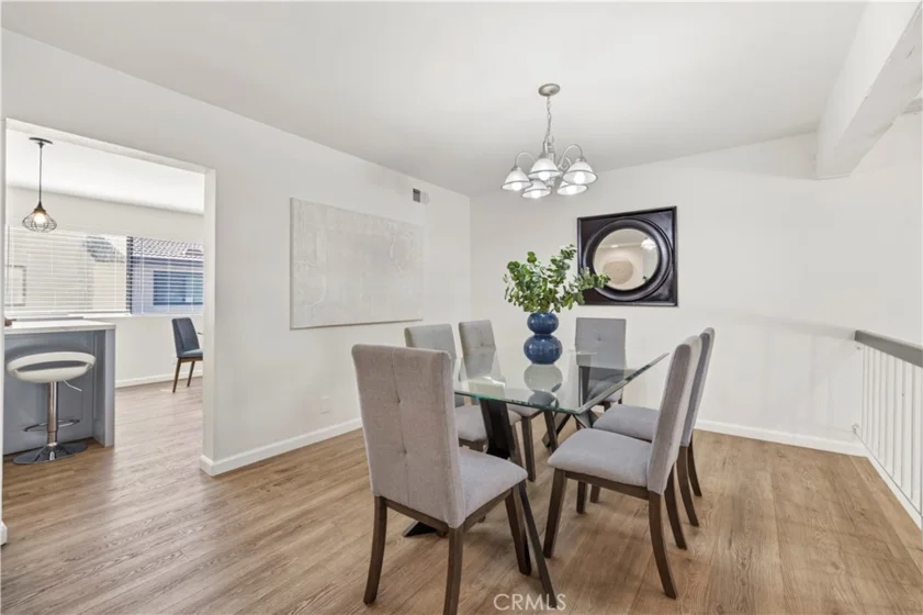 5800 Owensmouth Avenue #14 photo 5