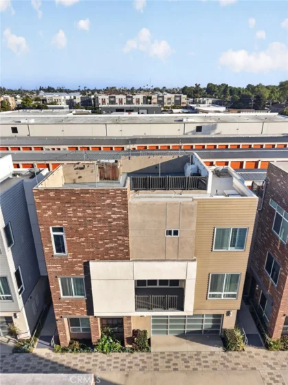 821 Brickyard photo 62
