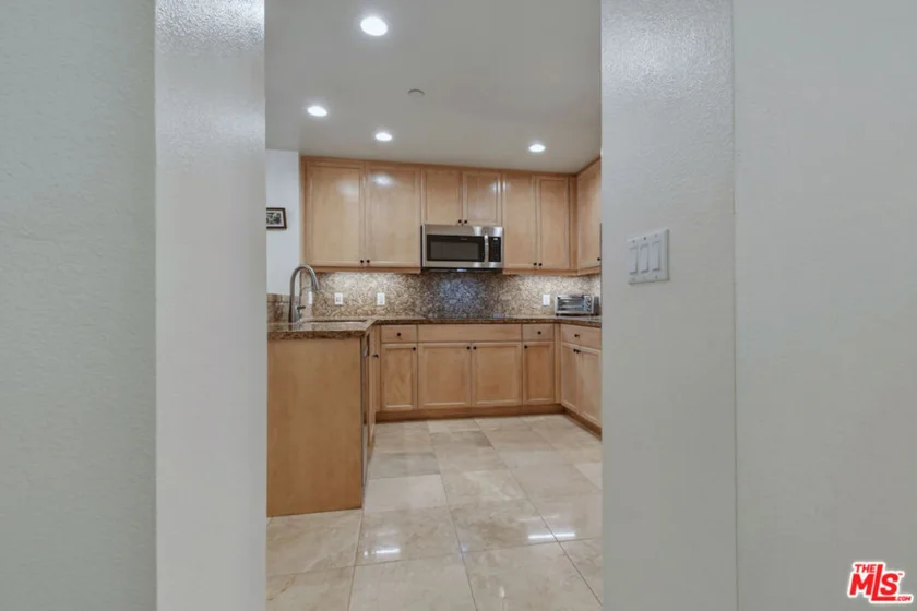 5625 Crescent Parkway #109 photo 11