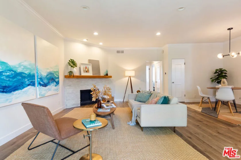4220 Longridge Avenue #205 photo 1