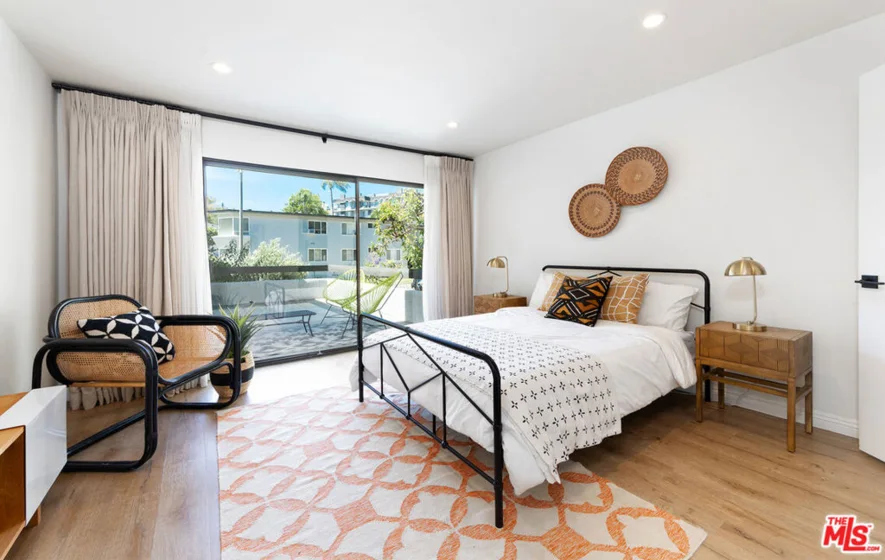 1920 Pandora Avenue #8 photo 30