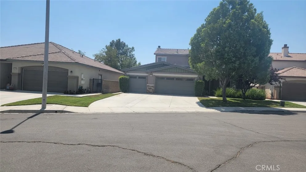 35781 Bobcat Way photo 1