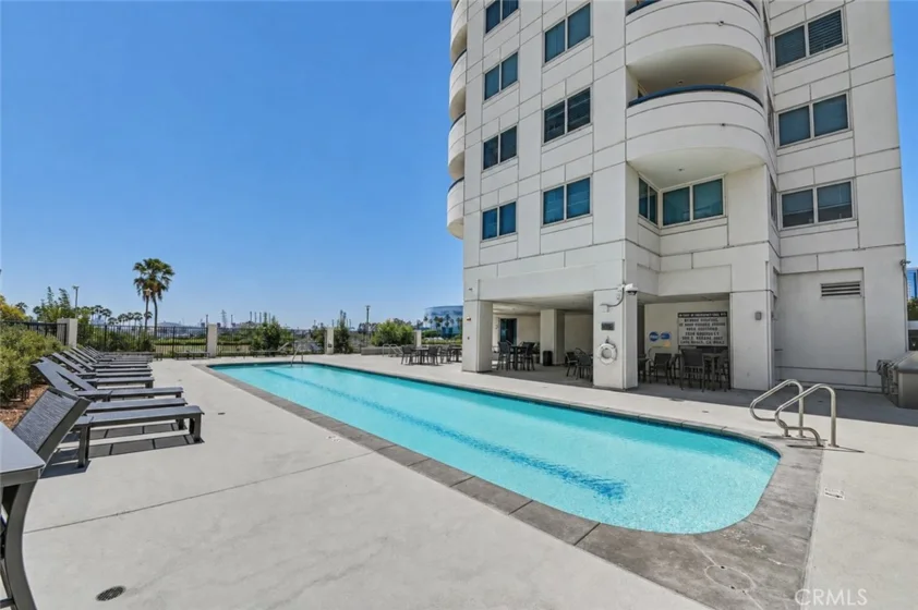 525 E Seaside Way #1109 photo 41
