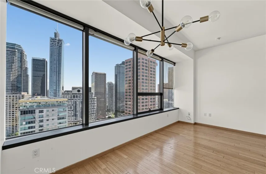 1100 Wilshire Boulevard #2207 photo 4