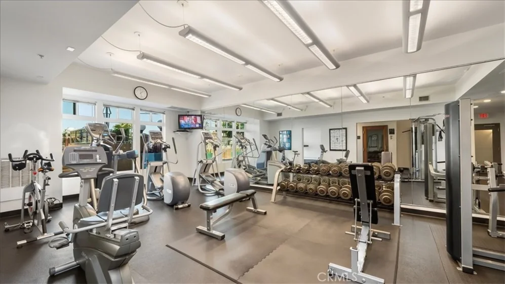 488 E Ocean #708 photo 5