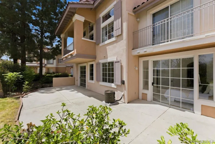 12041 Tivoli Park Row 2 photo 1