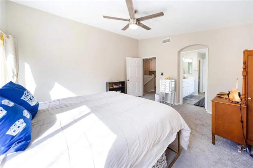 30940 Branford photo 34