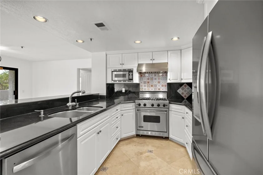 950 Cagney Lane #201 photo 11