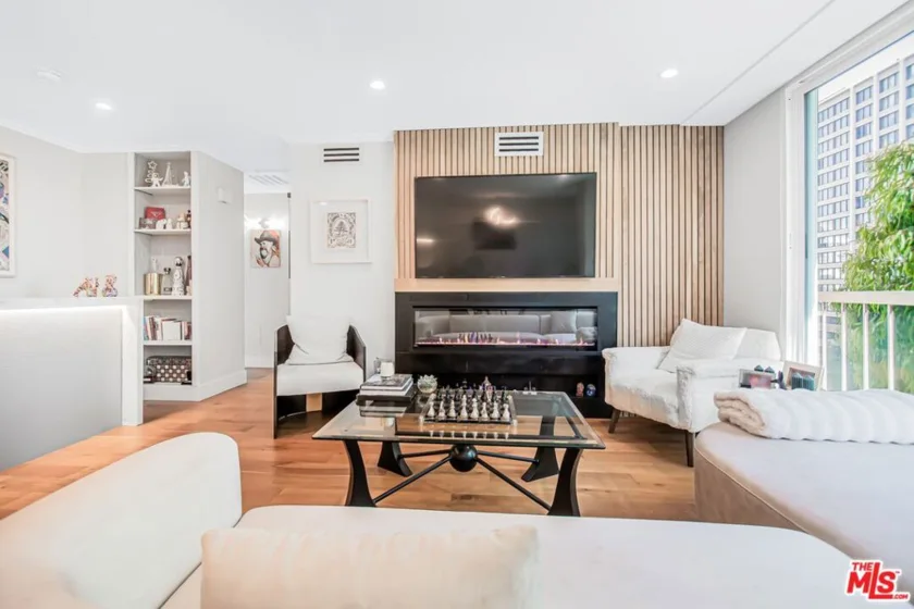 10751 Wilshire Boulevard #801 photo 14