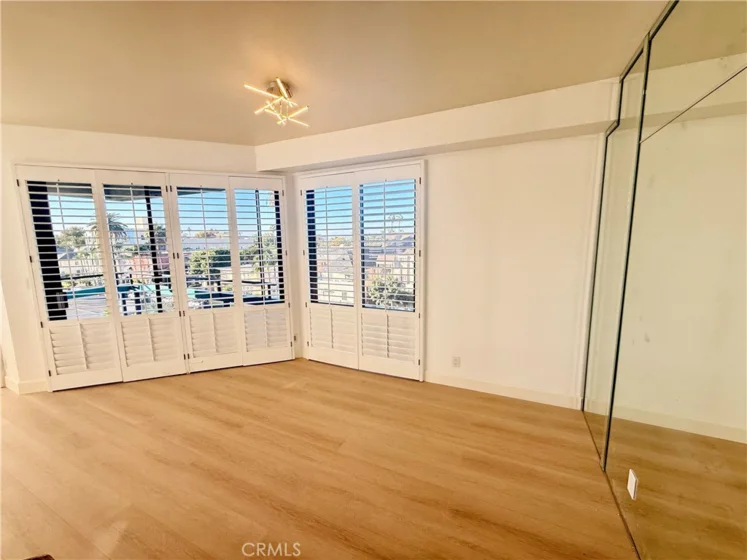 1310 E Ocean #407 photo 19