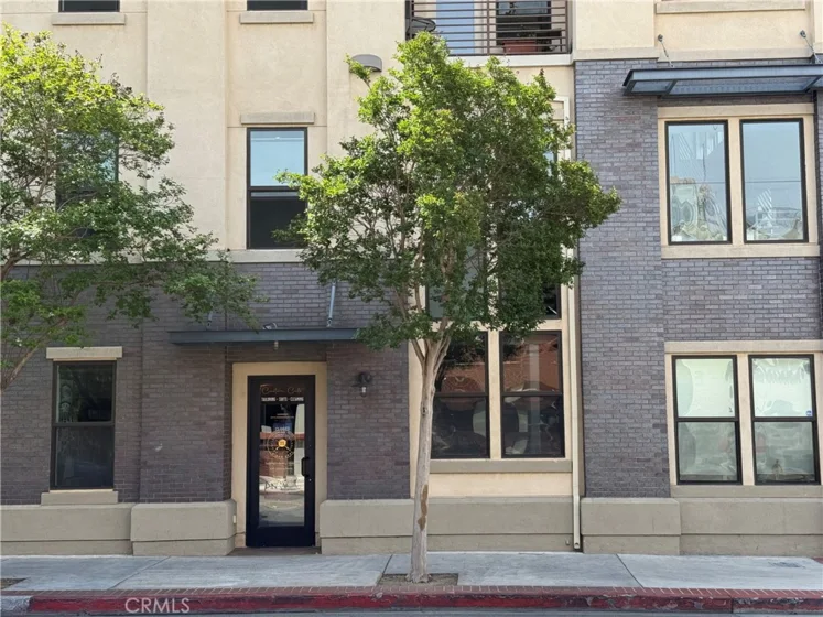 190 W 3rd Street photo 1