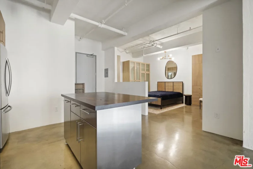 849 S Broadway #403 photo 5