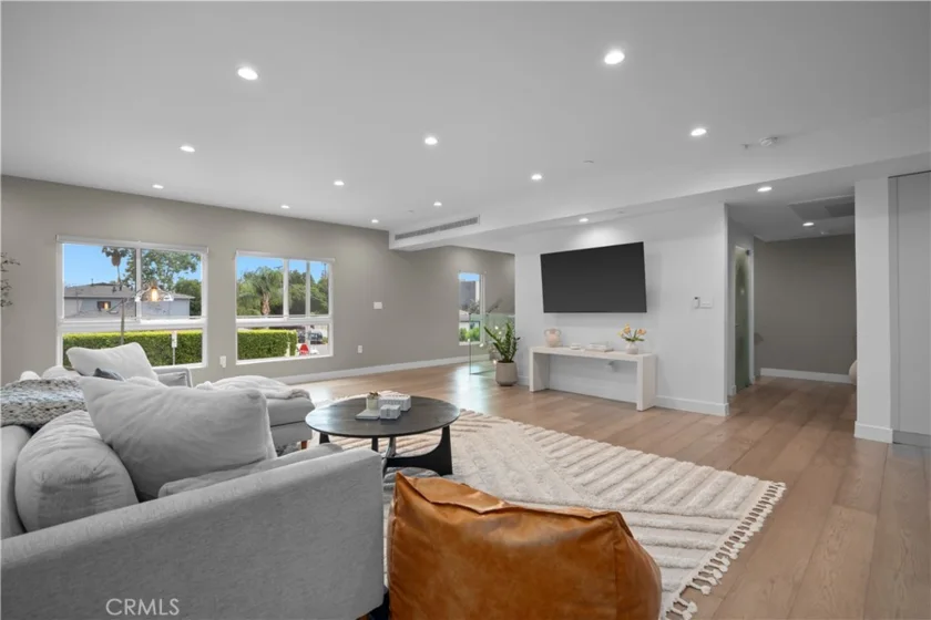 14157 Tiara Street #101 photo 14