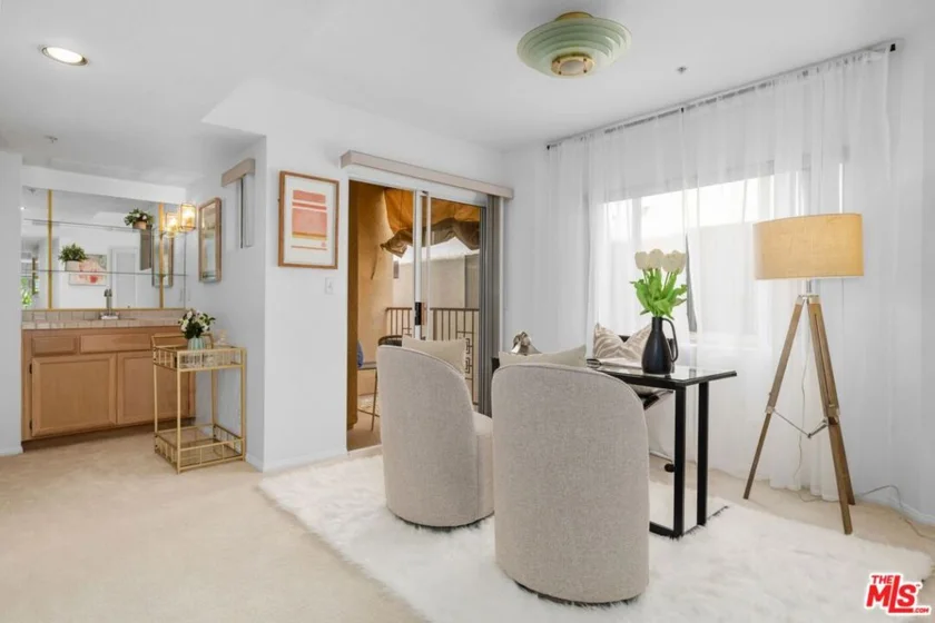 1932 Pelham Avenue #202 photo 22