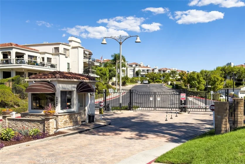 22476 Petra photo 48