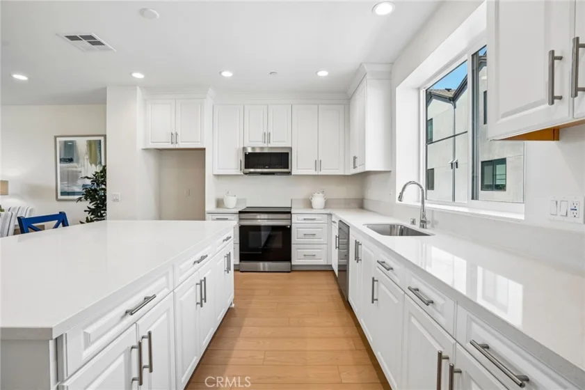 5876 Linden Ave Avenue #9 photo 14