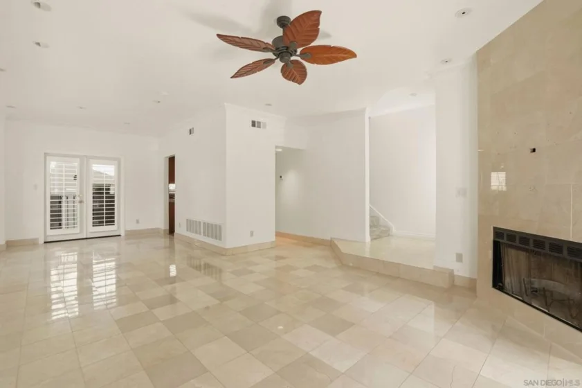 3964 Richmond photo 46