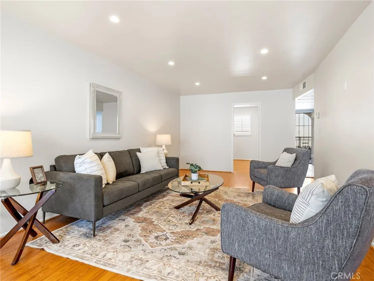 5412 Lindley Avenue #108 photo 18