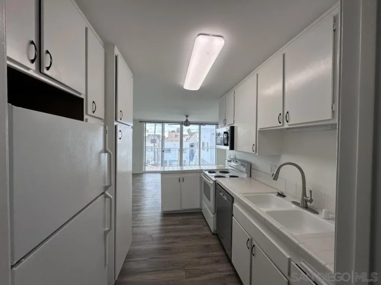 725 Redondo Court #22 photo 15