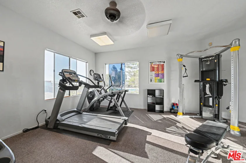 2596 Avenida Del Vista #G104 photo 17
